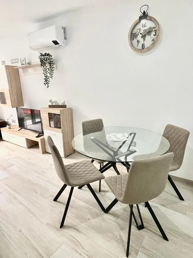 Appartamento Island Suites Arona
